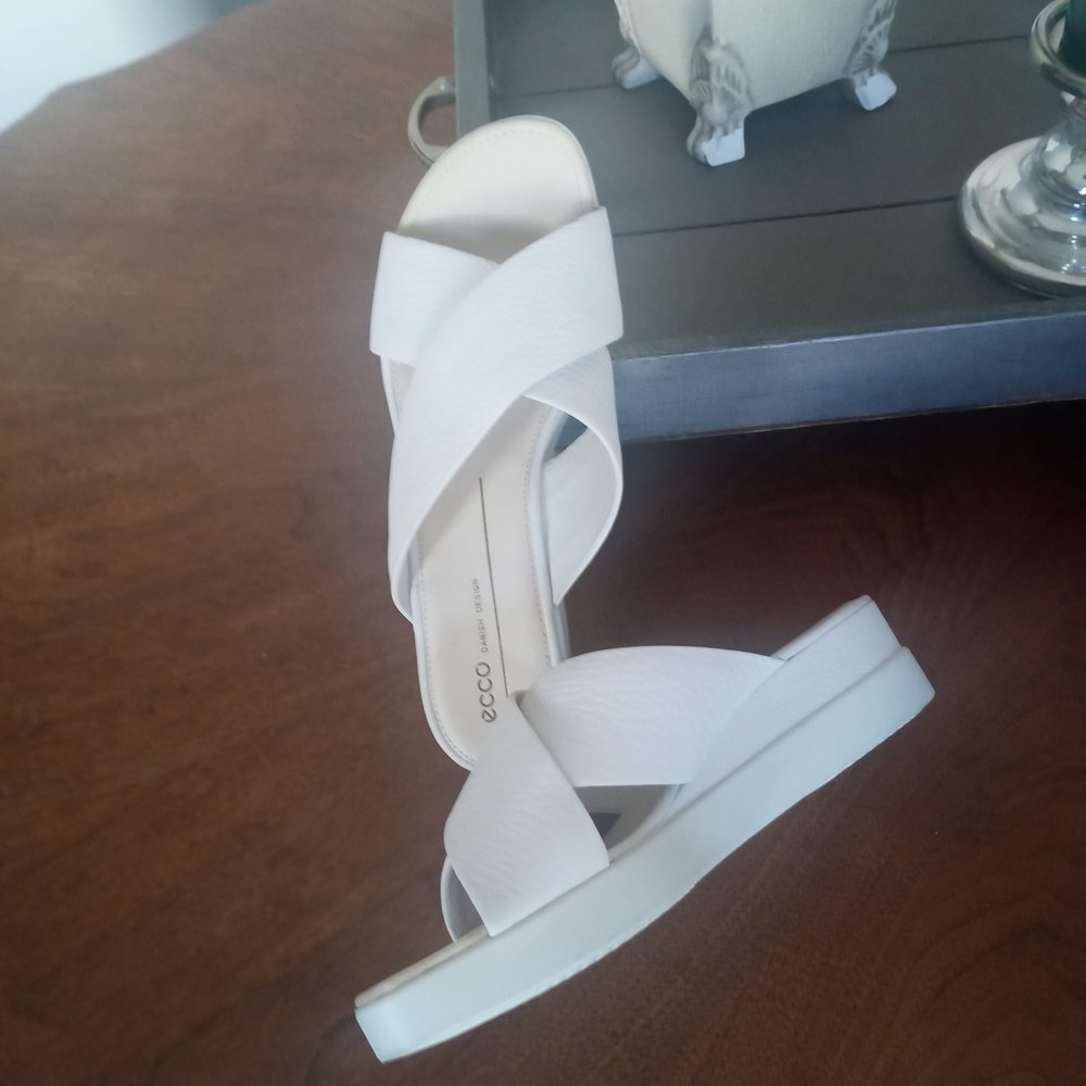 Ecco Women's Cream Sandals